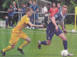 Hoffnungsträger: Michel Bornhorst (rechts) verletzte sich im Oktober vergangenen Jahres schwer an der Schulter. in der Rückrunde will der Defensivspieler wieder angreifen. Foto: Bettenstaedt